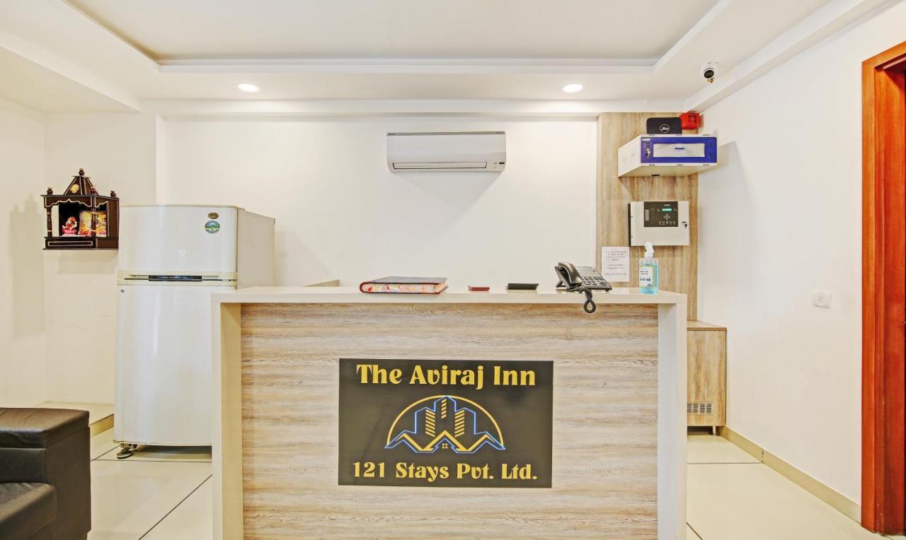 Treebo Aviraj Inn ノイダ エクステリア 写真
